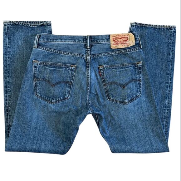 Levis 501 Men's 31 x 30 Jeans Excellent - Picture 1 of 8